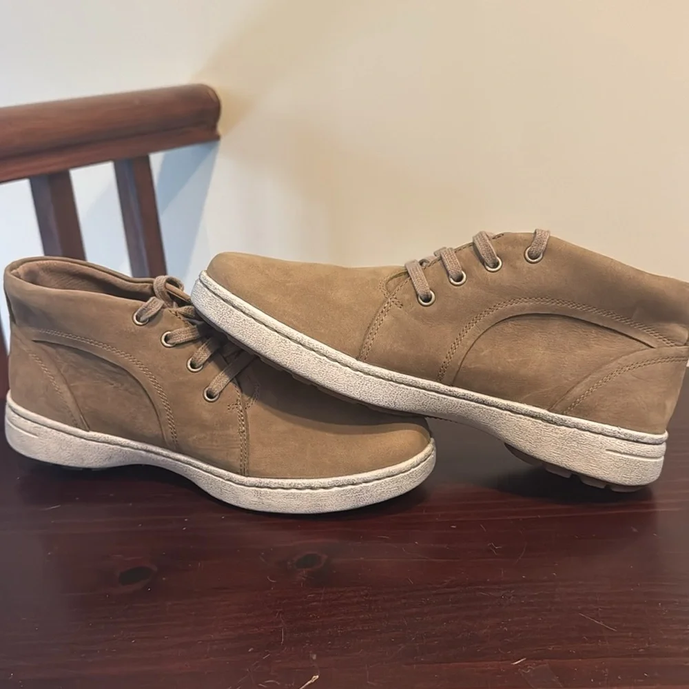 Dansko Men's Brown Chukka Boots